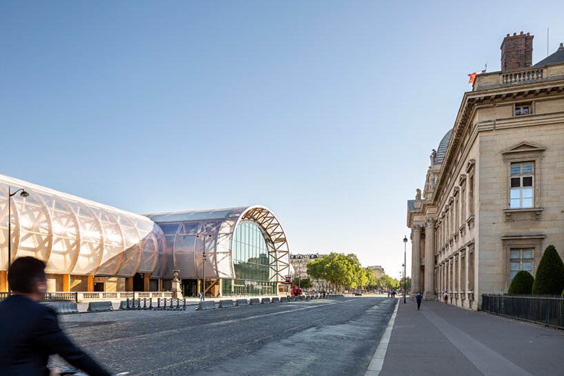wilmotte & associés 的 Grand Palais Ephémère 矗立在巴黎，如同一座短暂的宫殿