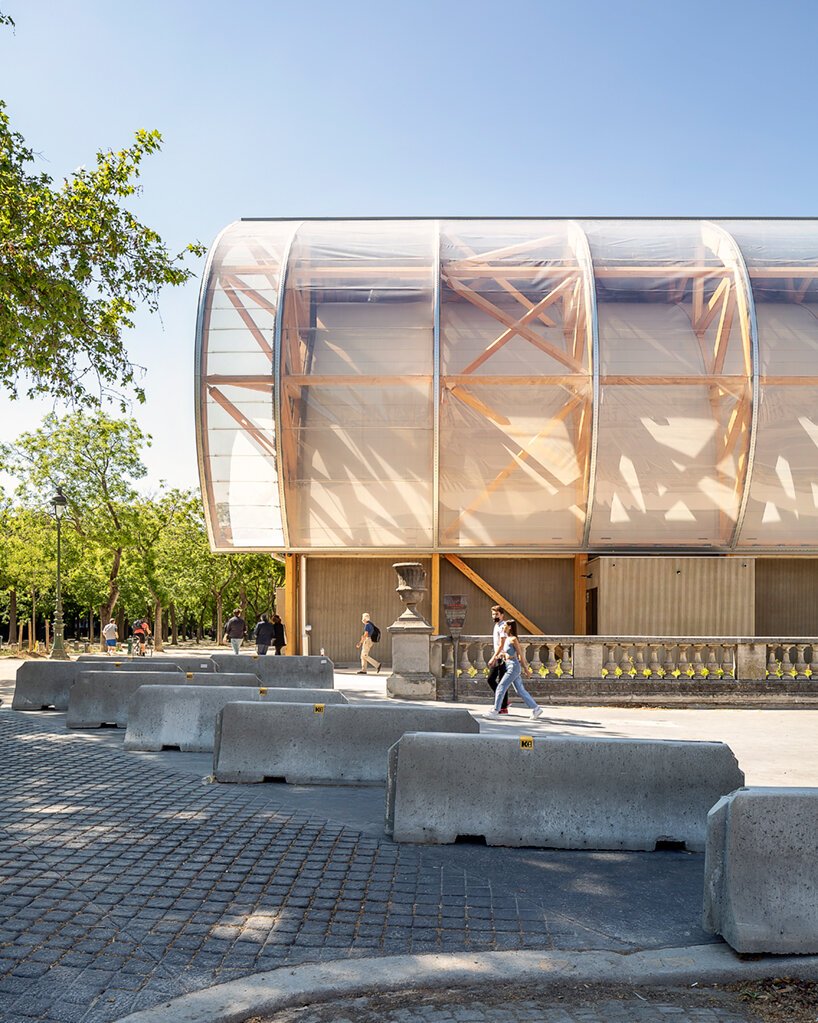 wilmotte & associés 的 Grand Palais Ephémère 矗立在巴黎，如同一座短暂的宫殿