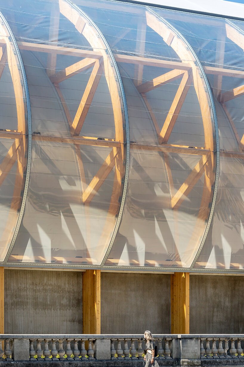 wilmotte & associés 的 Grand Palais Ephémère 矗立在巴黎，如同一座短暂的宫殿