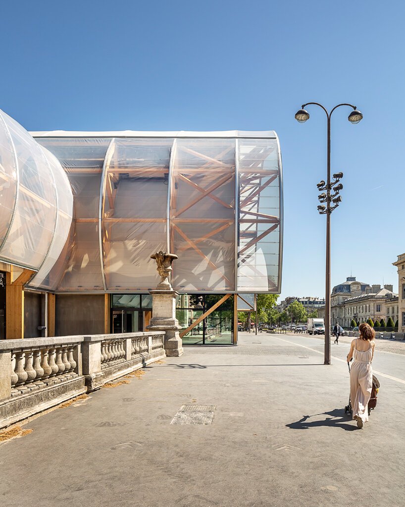 wilmotte & associés 的 Grand Palais Ephémère 矗立在巴黎，如同一座短暂的宫殿