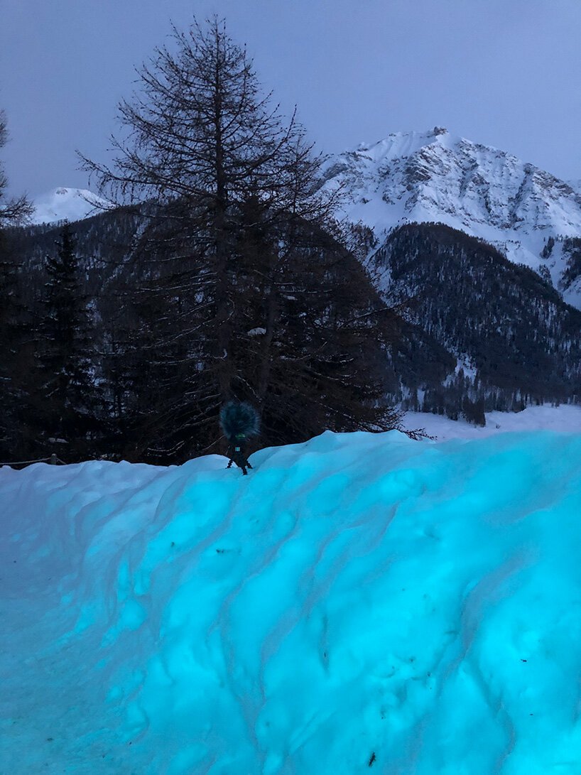 詹姆斯·特瑞尔天空空间“piz uter”内部:弗里茨·豪瑟鼓曲 詹姆斯·特瑞尔天空空间“piz uter”内部:弗里茨·豪瑟鼓曲