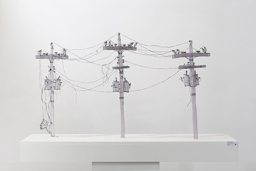 治愈的历史幽灵：jannick deslauriers 通过脆弱的织物形式表达短暂性