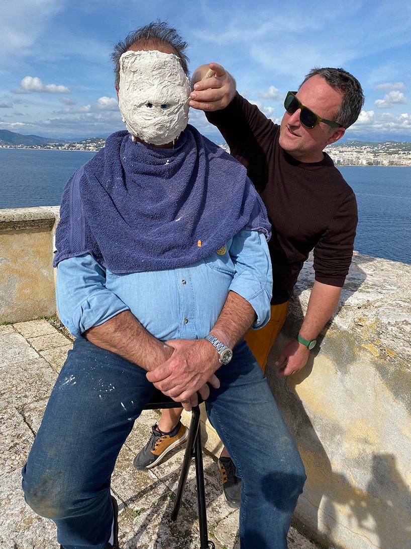 杰森·德凯雷斯·泰勒将六个巨大的“面具”淹没,形成戛纳水下博物馆 杰森·德凯雷斯·泰勒将六个巨大的“面具”淹没,形成戛纳水下博物馆