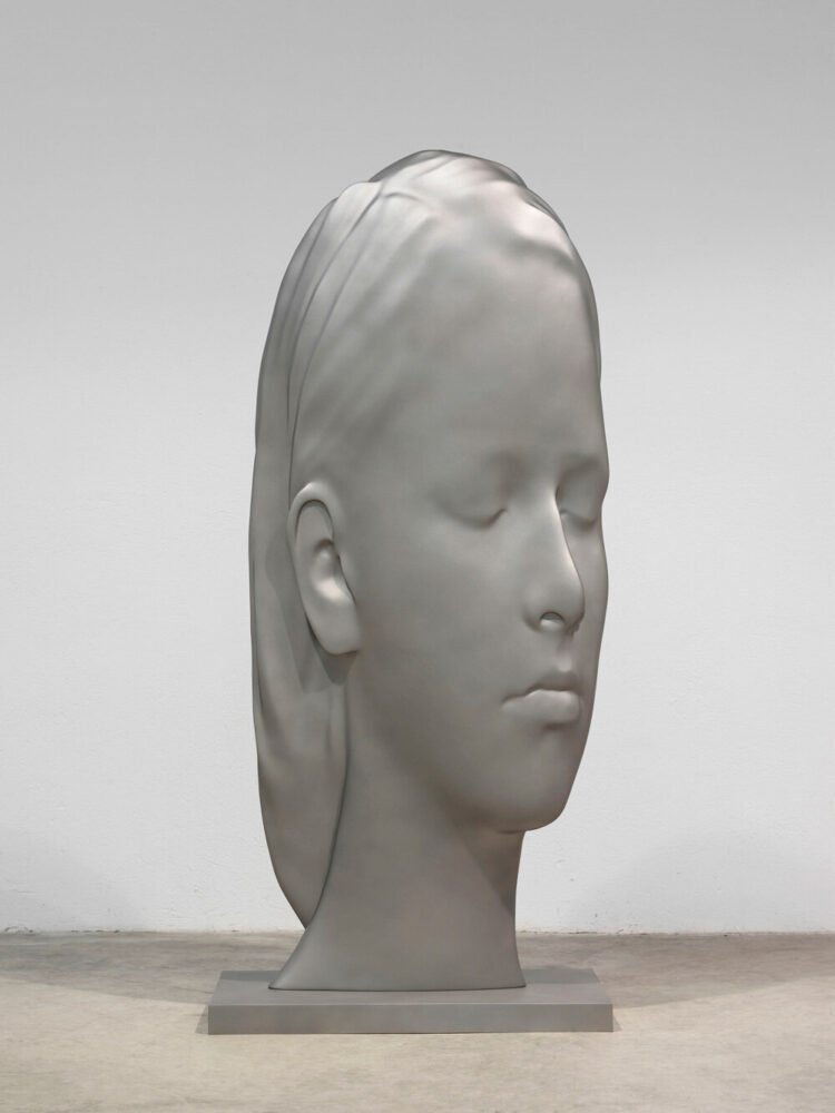 jaume plensa, MARIA WHISPERING, 2021 | marble 995/8x331/2x447/8in(253x85x114cm) 2489 kg © jaume plensa | courtesy of galerie lelong & co.