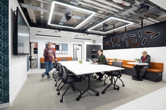 Jigsaw24 办事处 – 伦敦