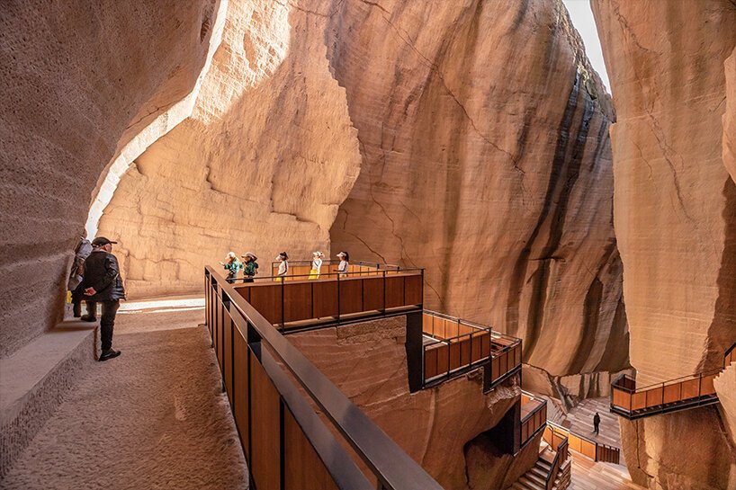 徐天天在岩石上雕刻,使中国九个废弃的小型采石场焕发活力 徐天天在岩石上雕刻,使中国九个废弃的小型采石场焕发活力