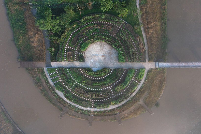 中国的混凝土谷仓坐落在同心圆区域内,将游客与大自然连接起来 中国的混凝土谷仓坐落在同心圆区域内,将游客与大自然连接起来