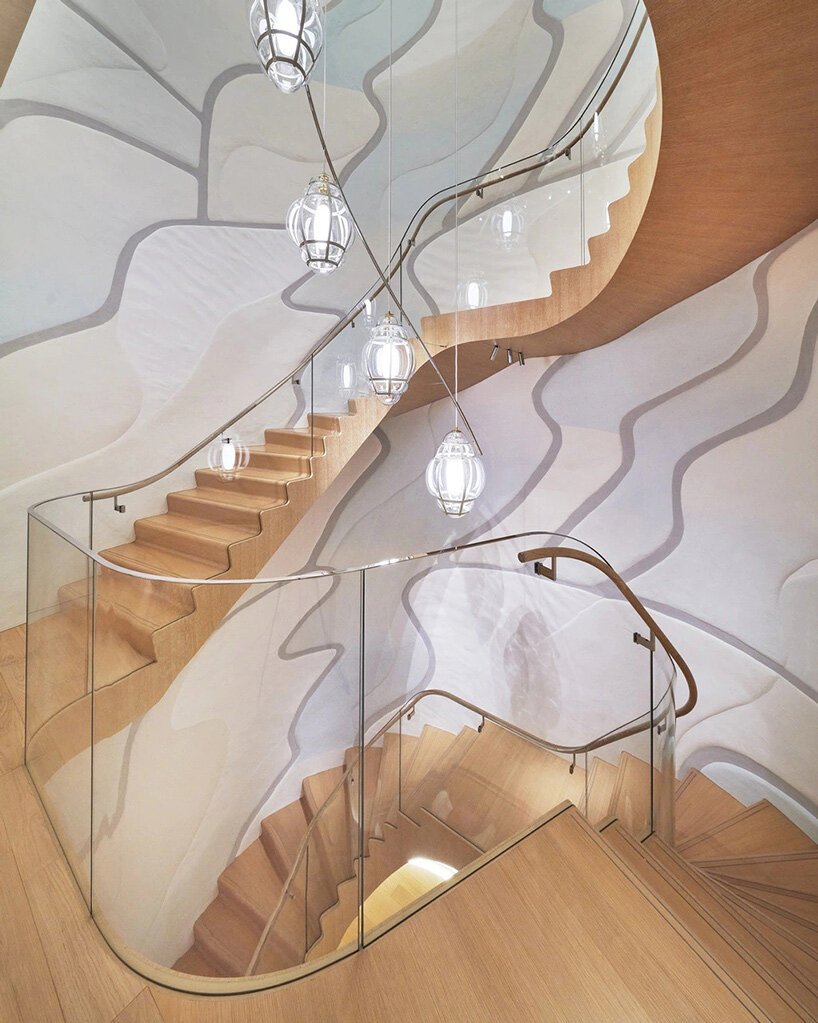 路易威登银座并木店重新开业，由青木淳和彼得·马里诺设计