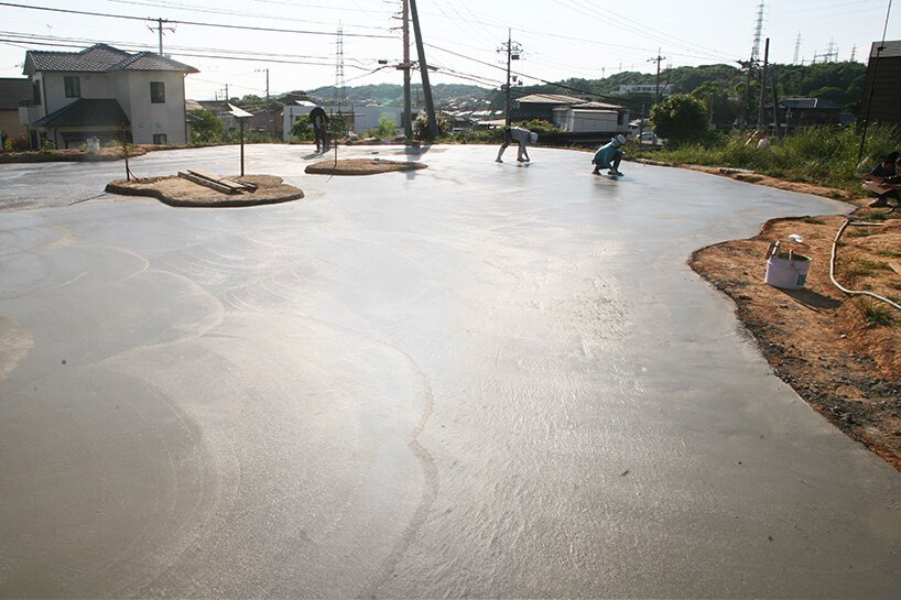 石上纯也 (junya ishigami) 完成了日本山口的洞穴住宅和餐厅 石上纯也 (junya ishigami) 完成了日本山口的洞穴住宅和餐厅