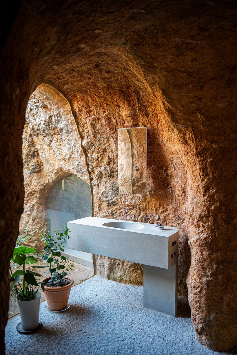 石上纯也 (junya ishigami) 完成了日本山口的洞穴住宅和餐厅 石上纯也 (junya ishigami) 完成了日本山口的洞穴住宅和餐厅