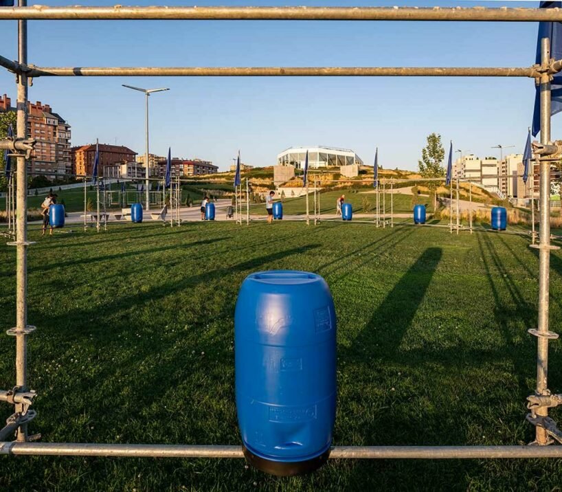 konstantin grcic 在 concéntrico 08 的“竞技场”让年轻人和老年人参与集体活动 konstantin grcic 在 concéntrico 08 的“竞技场”让年轻人和老年人参与集体活动