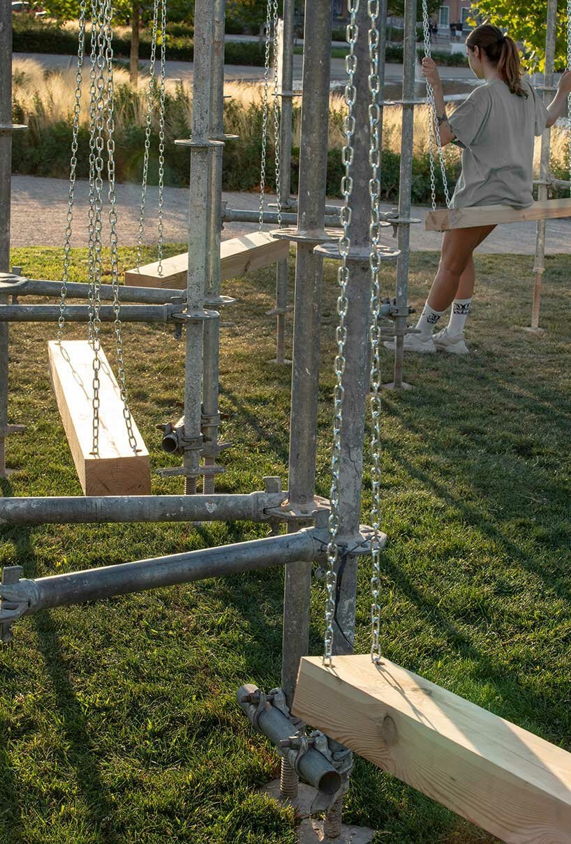 konstantin grcic 在 concéntrico 08 的“竞技场”让年轻人和老年人参与集体活动 konstantin grcic 在 concéntrico 08 的“竞技场”让年轻人和老年人参与集体活动