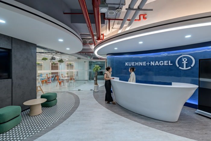 Kuehne + Nagel 办事处及航运中心 – 胡志明市