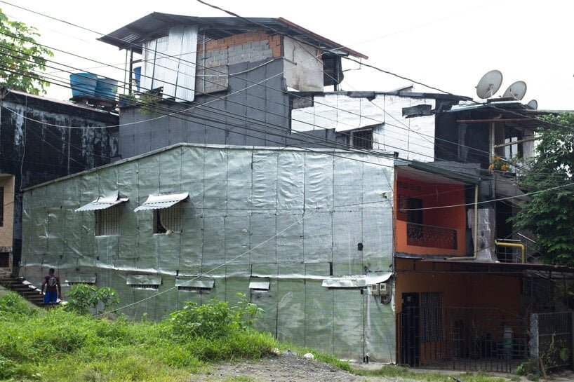 库尔特·霍兰德 (kurt Hollander) 捕捉哥伦比亚雨林城市基布多闪闪发光的建筑