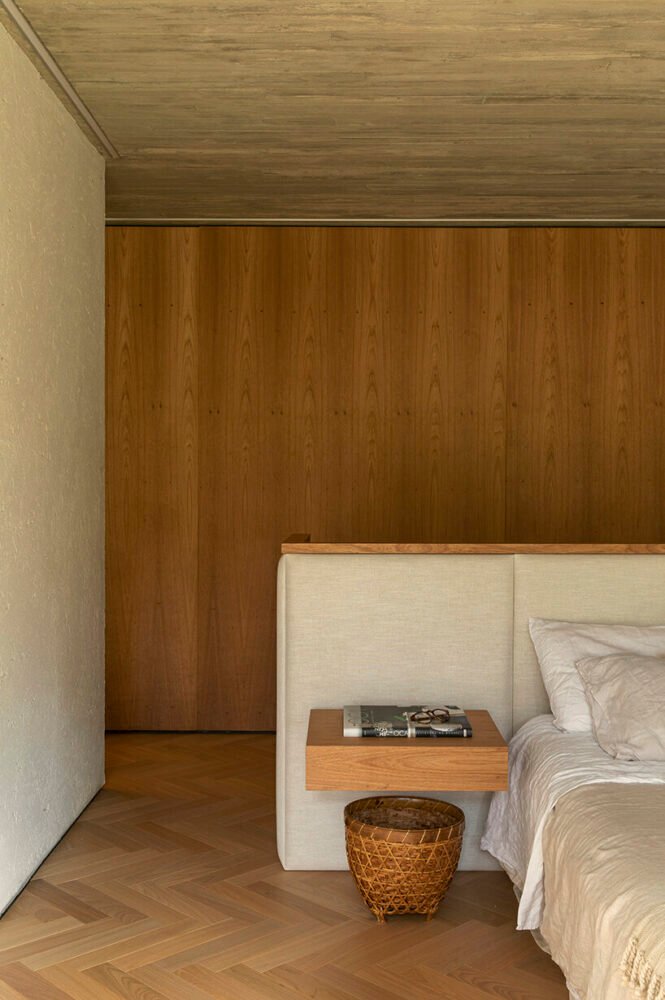 可操作的立面为 mf+arquitetos 设计的这座混凝土住宅带来了轻盈感和多孔性