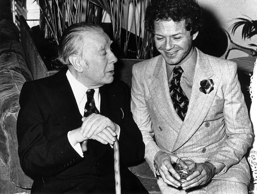 劳拉·卡萨利斯 (Laura casalis) 复兴弗朗哥·玛利亚·利奇 (Franco Maria Ricci) 的 FMR 杂志和迷宫