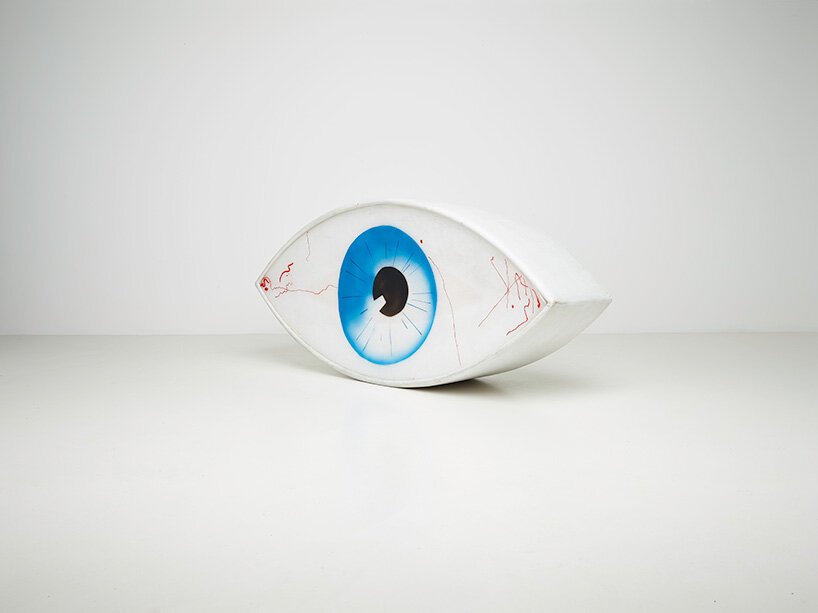 paradisoterrestre 推出曼·雷 (man ray) 重新编辑的“le témoin”座椅