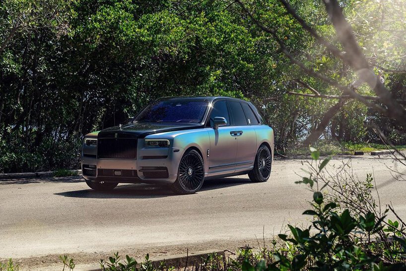 lianko ramirez 将劳斯莱斯库里南包裹成彩虹色