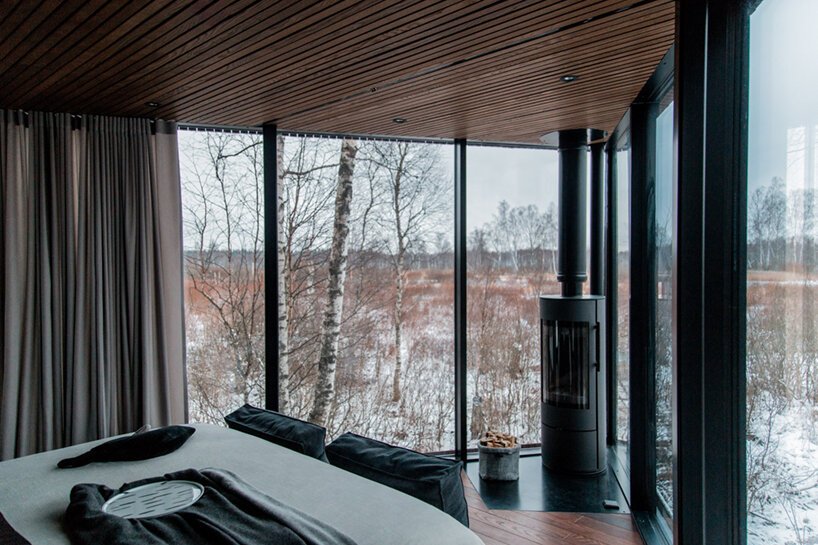 “麦德拉自然别墅”在爱沙尼亚森林中引入了一个微型酒店房间 “麦德拉自然别墅”在爱沙尼亚森林中引入了一个微型酒店房间