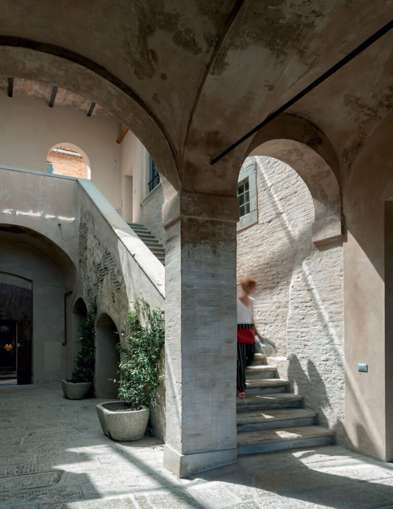 mario cucinella revives an italian hill town with cantilevered cultural center