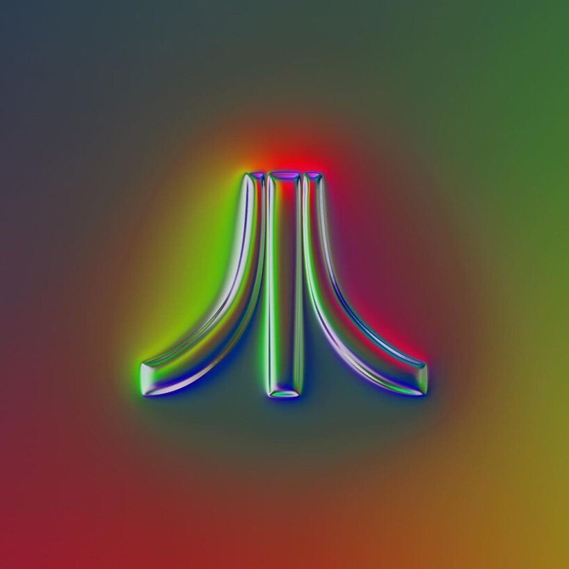 martin naumann 用全息镀铬纹理处理著名的标志