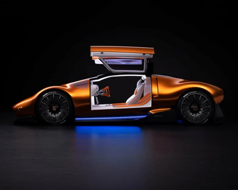 梅赛德斯 - 奔驰“Vision One-11”以 20 世纪 70 年代标志为蓝本，畅想速度的未来