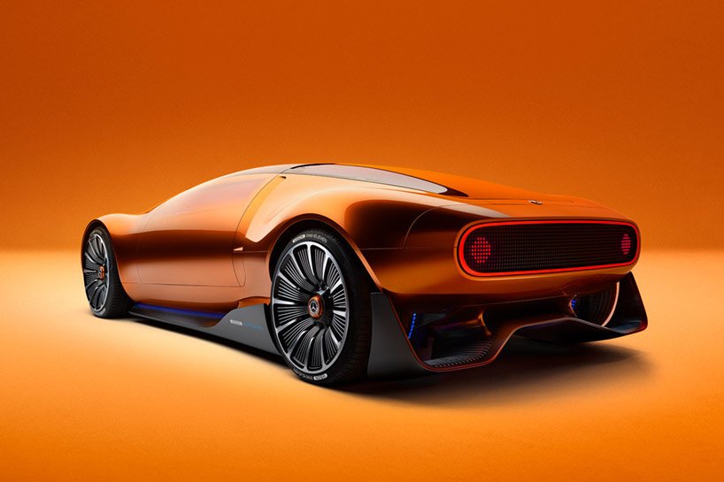 梅赛德斯 - 奔驰“Vision One-11”以 20 世纪 70 年代标志为蓝本，畅想速度的未来