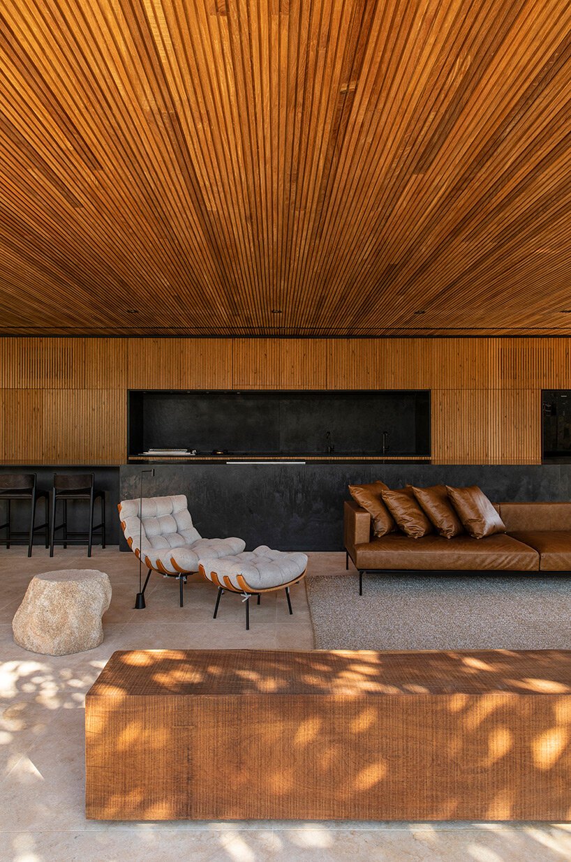 mf+arquitetos 将巴西的 Q04L63 住宅平均划分为共享空间和私人空间