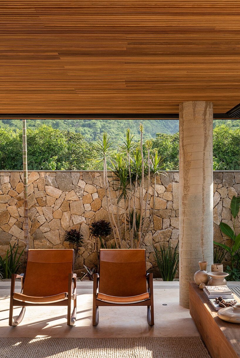 mf+arquitetos 将巴西的 Q04L63 住宅平均划分为共享空间和私人空间