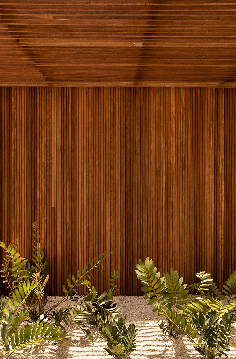 mf+arquitetos 将巴西的 Q04L63 住宅平均划分为共享空间和私人空间