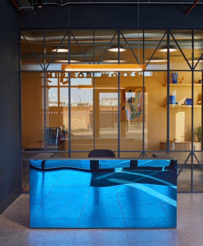 Mirror Works Spec 套房 – 伦敦