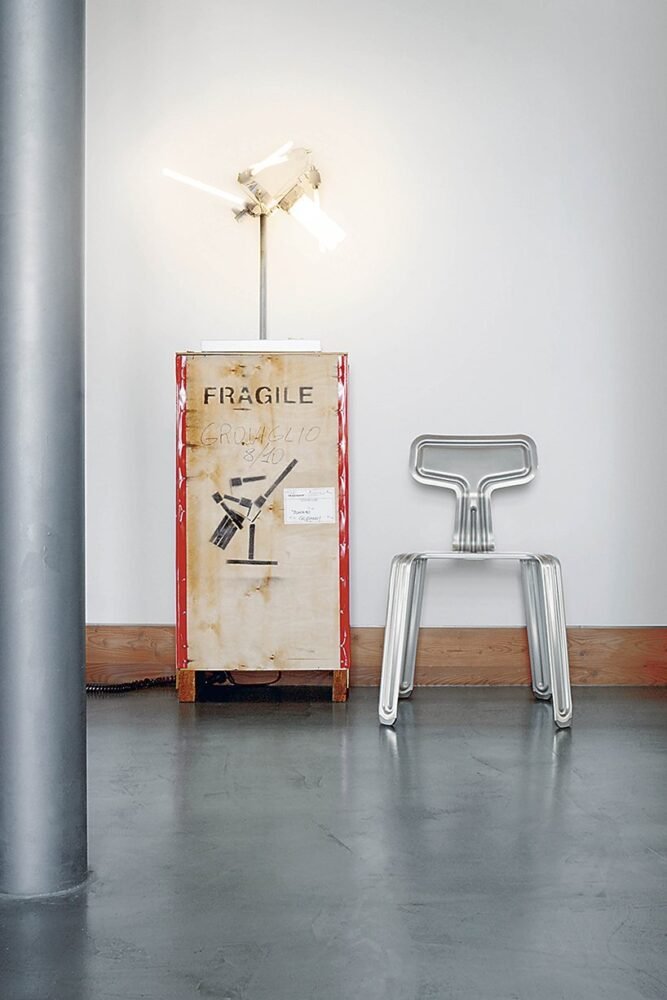 moormann celebrates ten years of the‘pressed chair’made of a single thin aluminium sheet