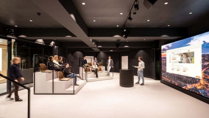 Nationale-Nederlanden (NN) 办事处 – 海牙