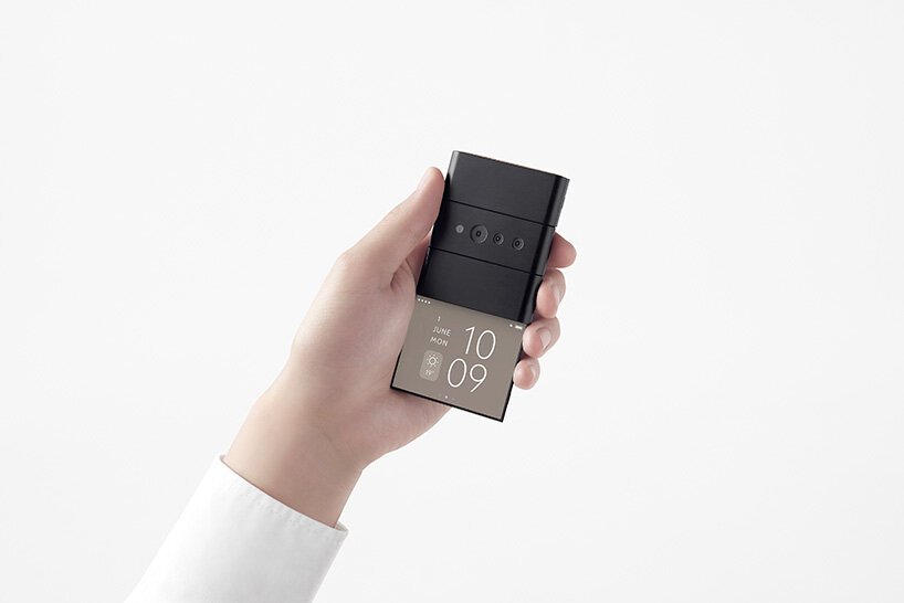 nendo 为 OPPO 推出一款信用卡大小的手机，可展开为三个屏幕