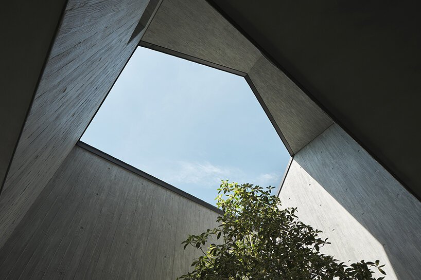 如恩设计的纪念之家是一座被花园包围的四合院 如恩设计的纪念之家是一座被花园包围的四合院