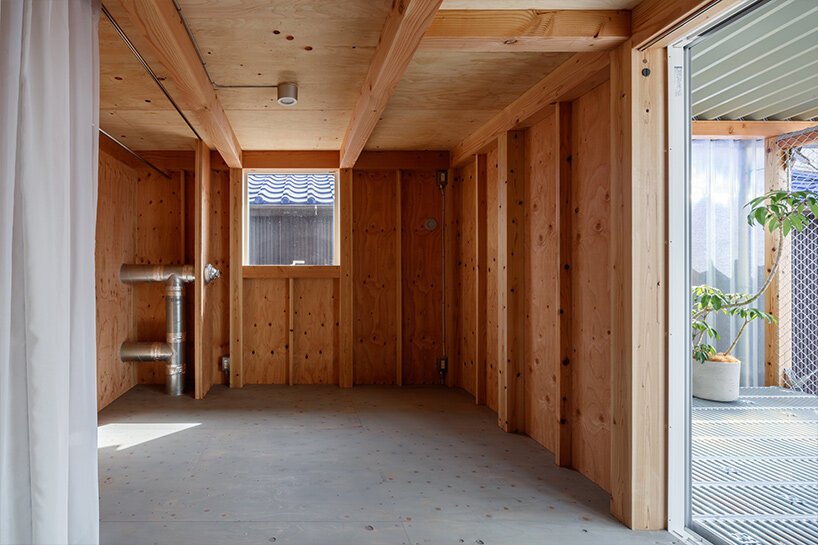 诺里建筑师为丰田最小的房子设计了钢网立面