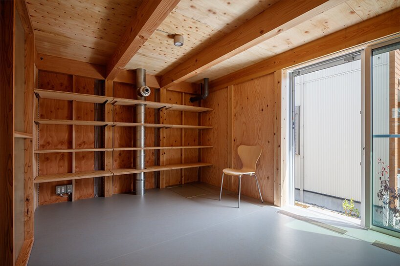 诺里建筑师为丰田最小的房子设计了钢网立面