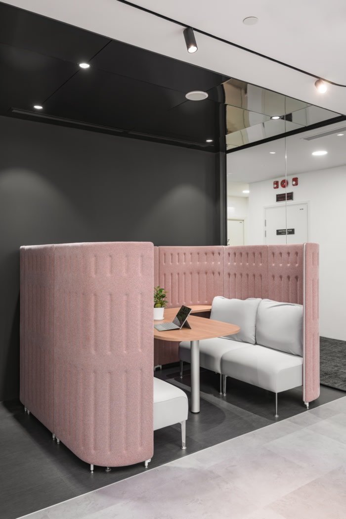 冈村办公室和陈列室 – 河内