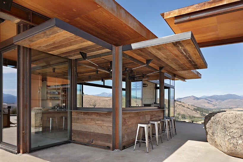 olson kundig 设计了“studhorse”房屋作为山区的现代露营地 olson kundig 设计了“studhorse”房屋作为山区的现代露营地