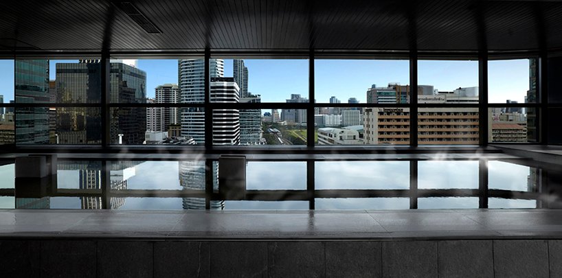 A-asterisk 的摩天大楼公共浴场俯瞰曼谷市景