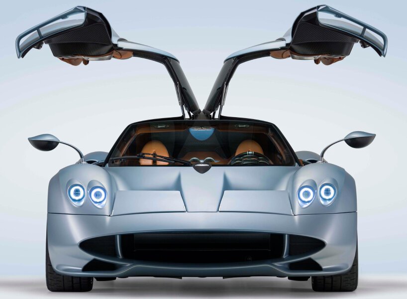 限量版帕加尼 huayra codalunga 让人回想起 60 年代的赛车 限量版帕加尼 huayra codalunga 让人回想起 60 年代的赛车