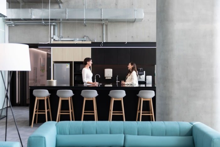 鼎睿再保险办事处 – 香港