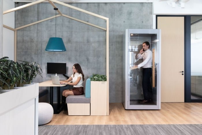 鼎睿再保险办事处 – 香港