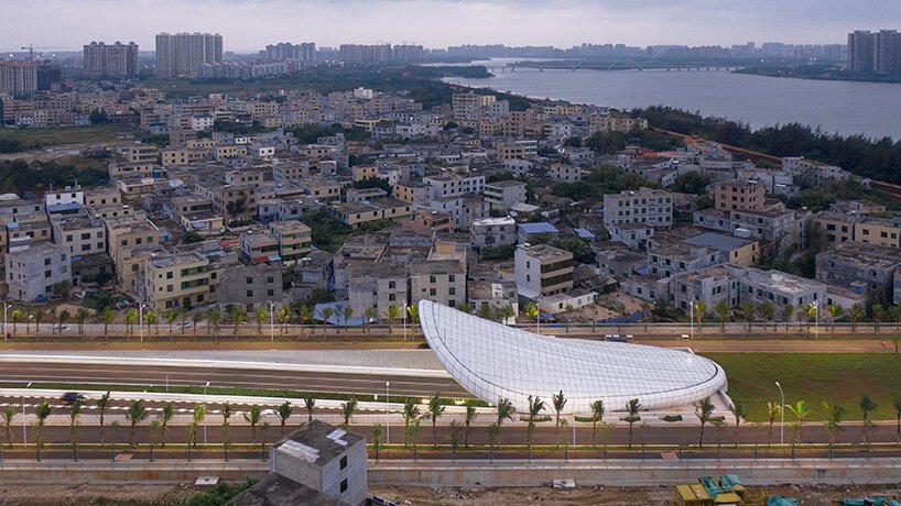 penda china 的三个雕塑隧道入口为海口增添了“超现实主义色彩” penda china 的三个雕塑隧道入口为海口增添了“超现实主义色彩”