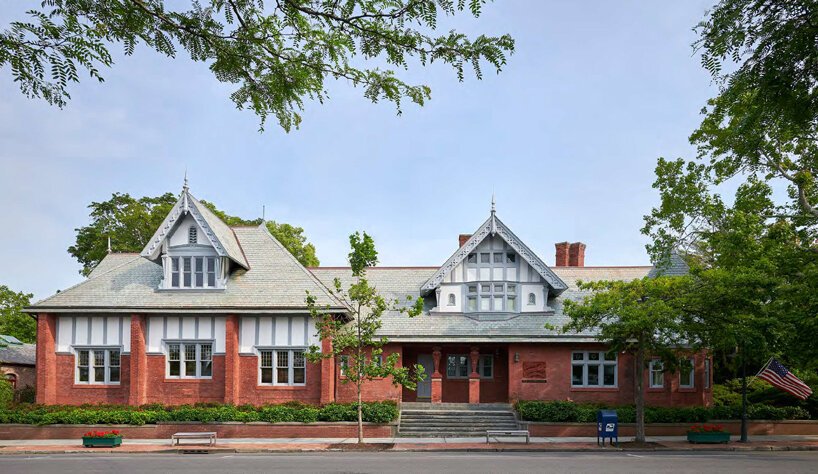 彼得·马里诺 (Peter Marino) 在纽约荣获 2021 年金麦当娜设计奖