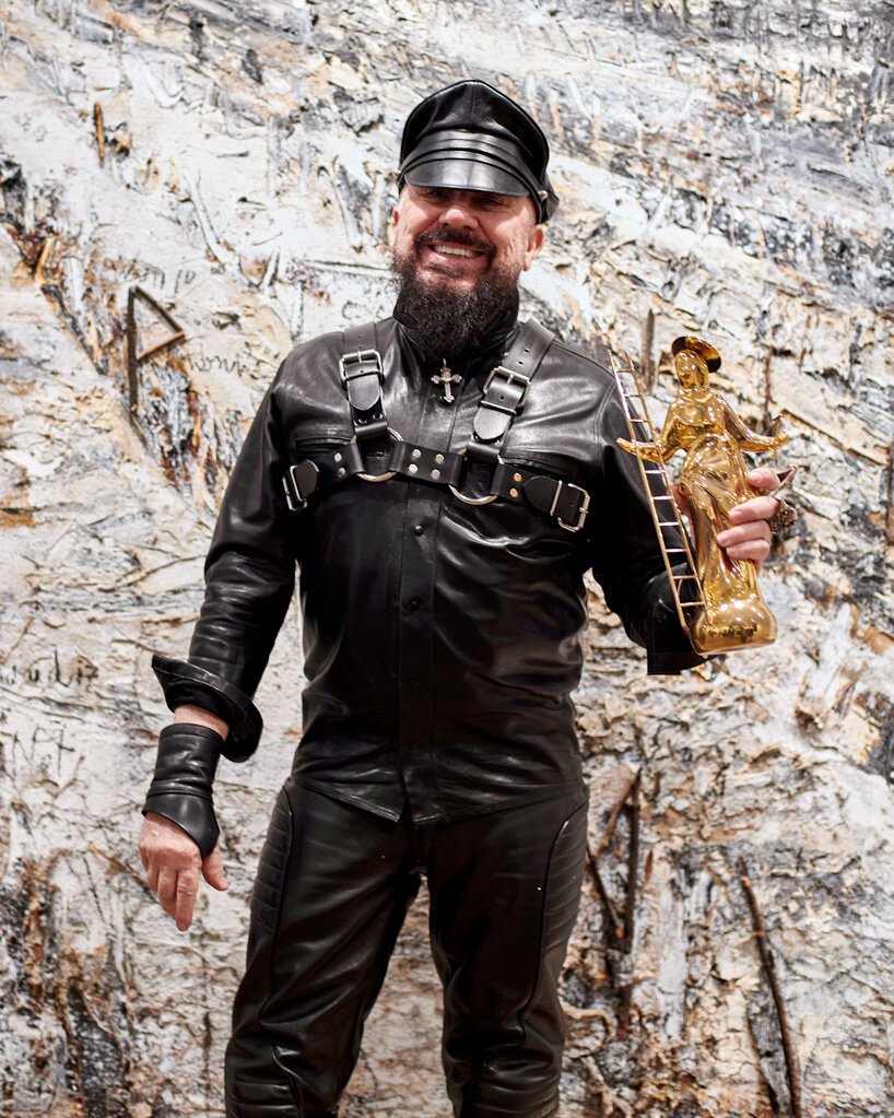 彼得·马里诺 (Peter Marino) 在纽约荣获 2021 年金麦当娜设计奖