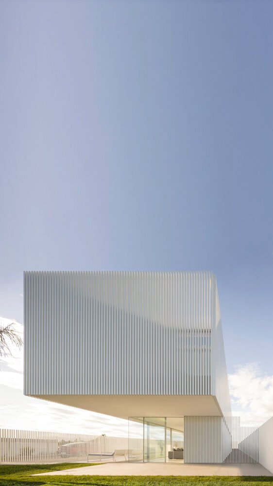 fran silvestre arquitectos 完成了西班牙皮耶拉透水住宅