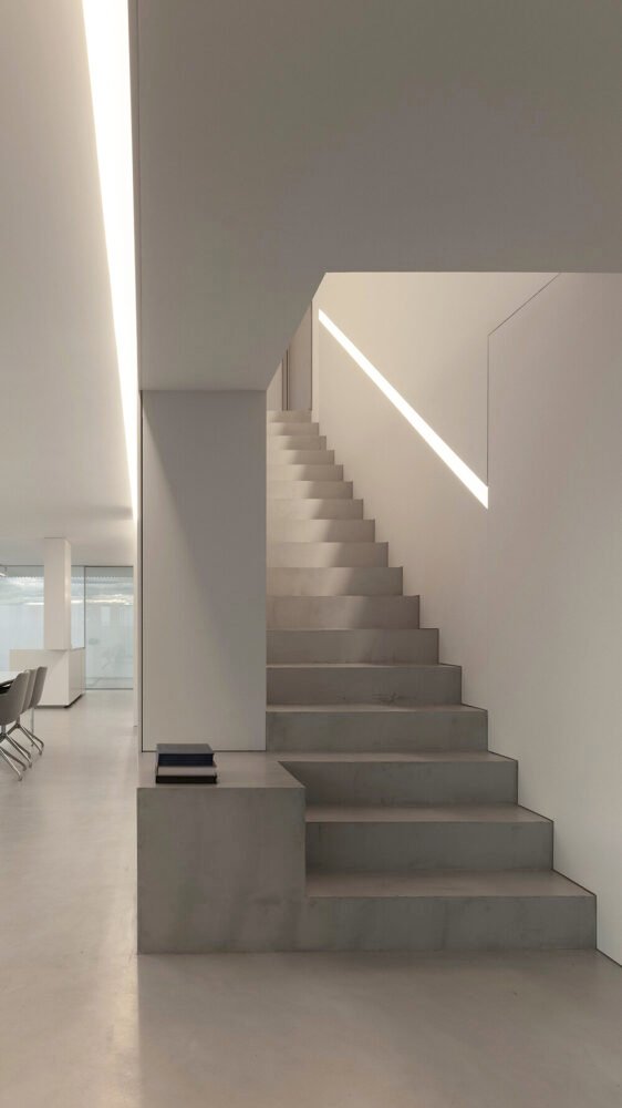 fran silvestre arquitectos 完成了西班牙皮耶拉透水住宅