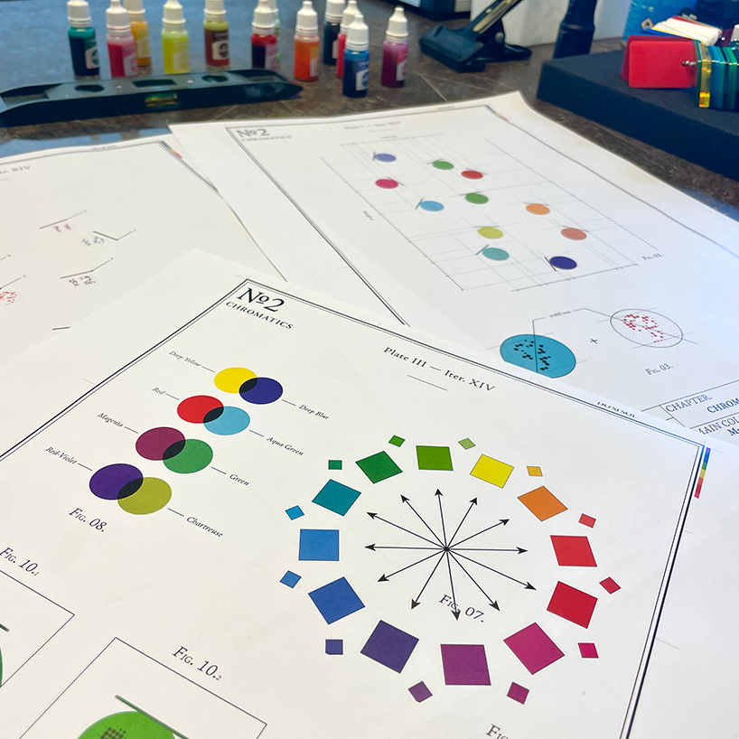 Pierre Brault 用引人入胜的日晷变化为城市建筑增添色彩