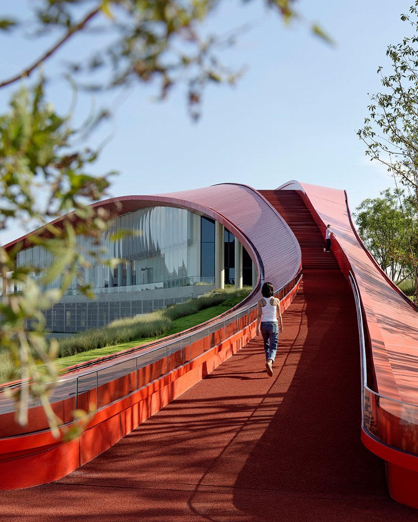 Powerhouse 公司在中国成都完成了起伏的“智慧环” Powerhouse 公司在中国成都完成了起伏的“智慧环”